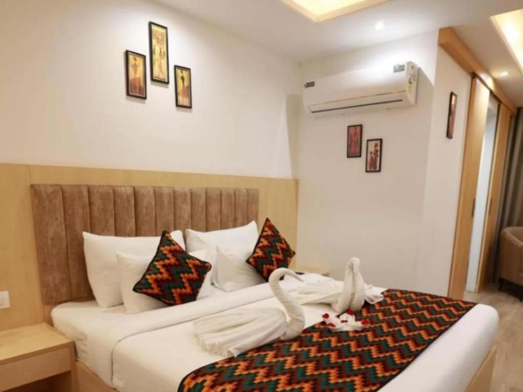Diona Anukampa Suite With Pool Jaipur Exteriör bild